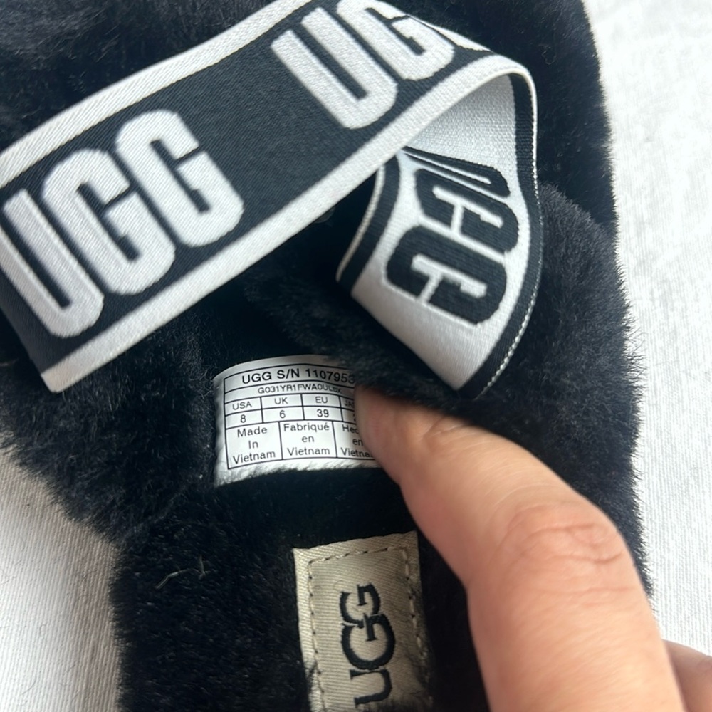UGG fluffy sandals - Picture 6 of 6